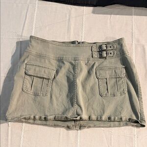 Hollister Olive Low-Rise Skirt